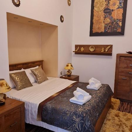 City Home Bukarest Kültér fotó