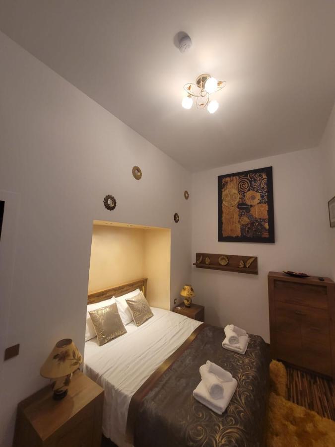 City Home Bukarest Kültér fotó