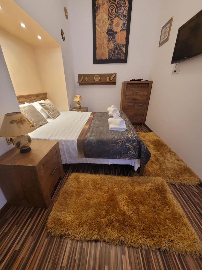 City Home Bukarest Kültér fotó