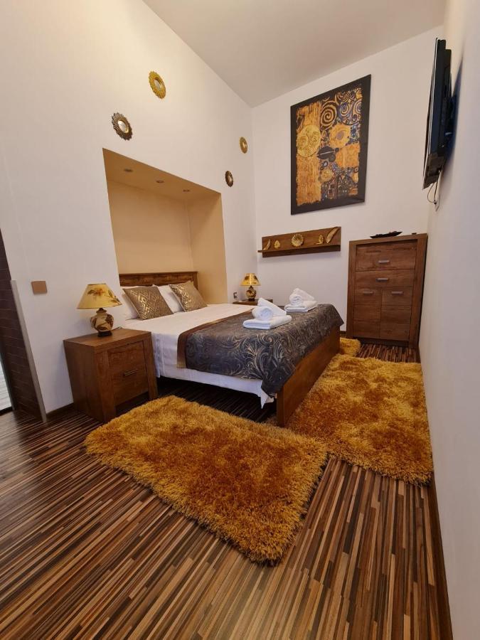 City Home Bukarest Kültér fotó